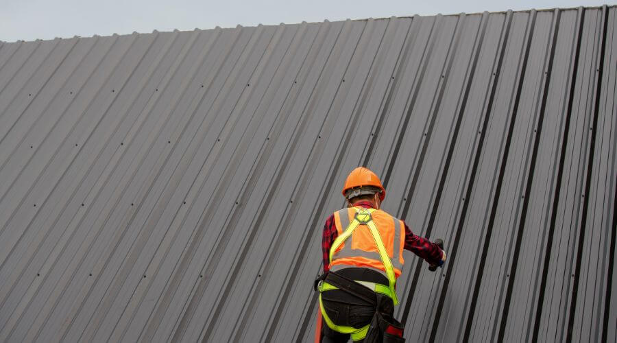 Professional gutter cleaning in New Home, TX